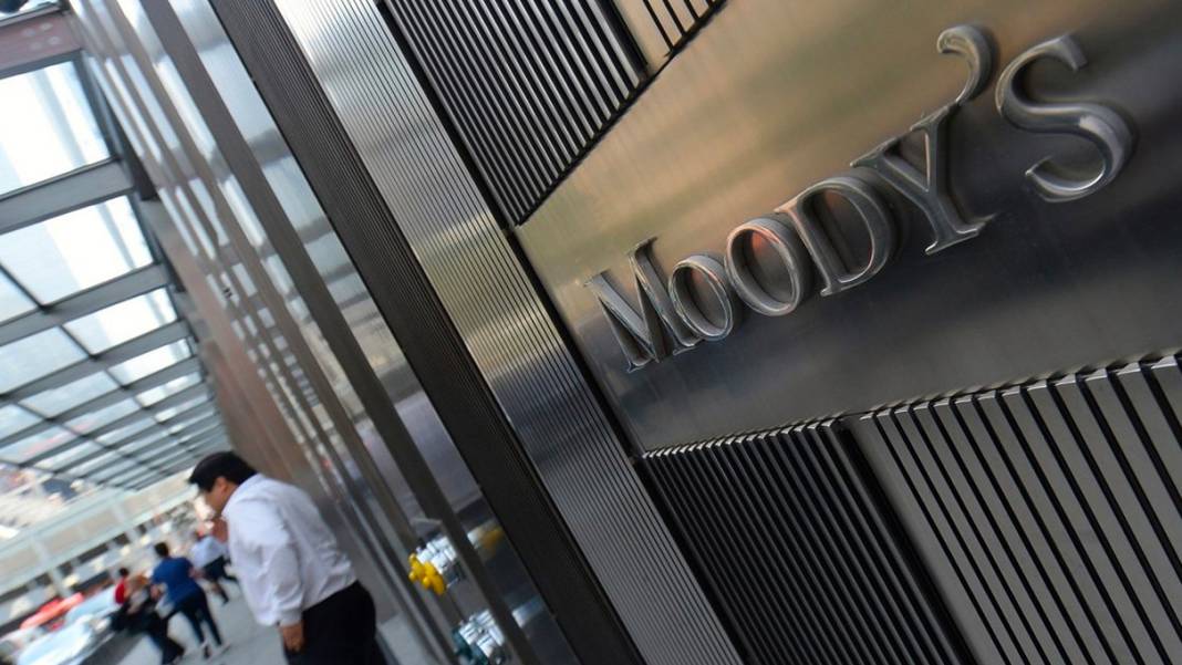 Moody’s Türkiye'nin kredi notunu pozitife çevirdi 7
